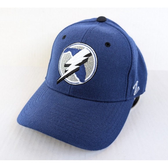 Vintage Tampa Bay Lightning Hockey Hat FItted 6 3/4 Blue NHL Zephyr - Picture 1 of 8